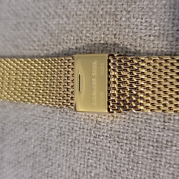 NWT!!! Gold Ladies Movado Bold - Picture 9 of 11